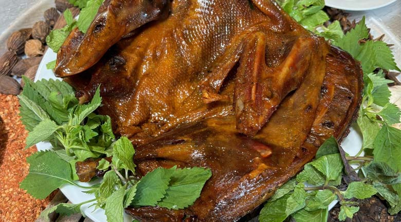Hướng dẫn 2 cách sấy ngan giòn, ngon tại nhà để được lâu Sấy ngan ăn thế nào