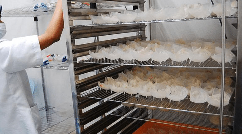 máy sấy lạnh tổ yến, chất liệu